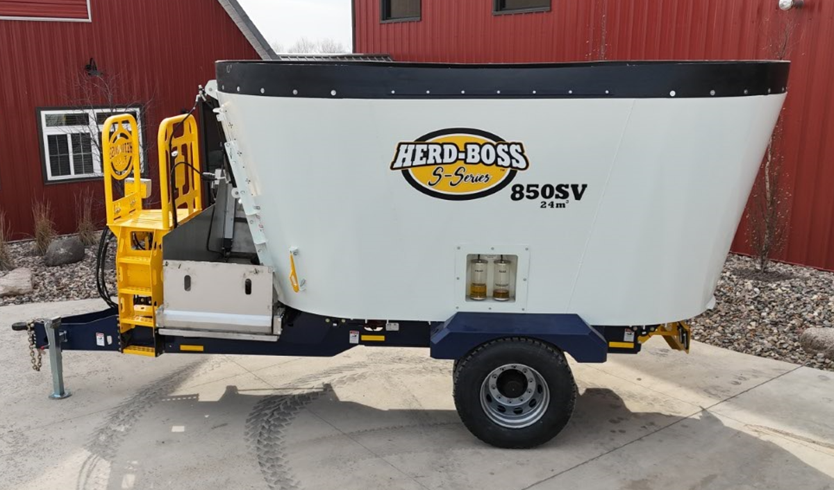Herd-Boss 850SV Feed Mixer
