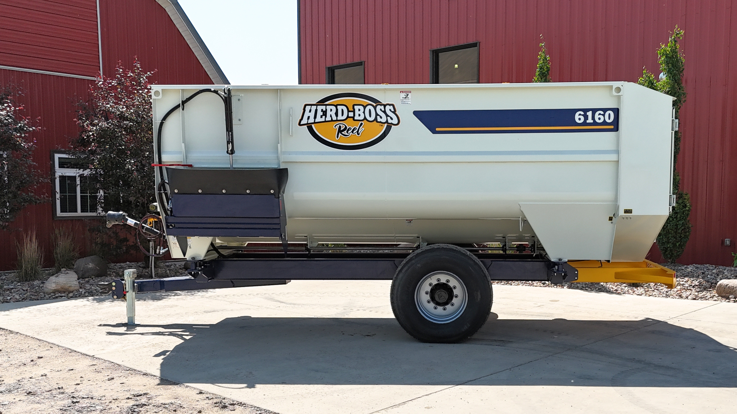 Herd-Boss 6160 Reel Mixer